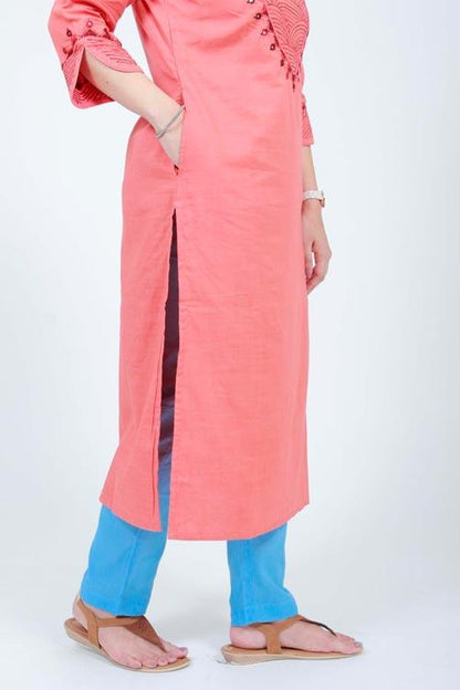 Taran' Hand Embroidered peach cotton slub kurta set