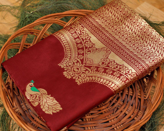 Valiba's Gallant Royal Red Rich Pallu & Jacquard Work On All Over The Saree.