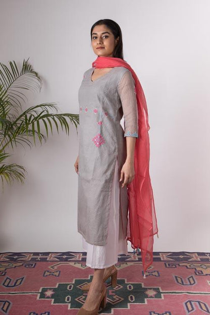Adira' Hand Embroidered Grey kurta. 2pc set (kurta and dupatta)