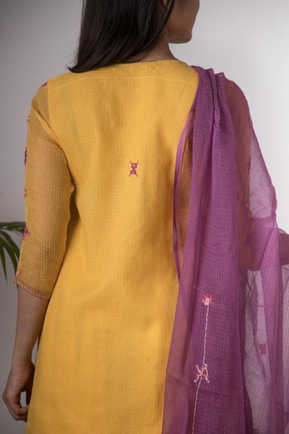 Alisha'Hand Embroidered yellow kotta doriya kurta . 2pc set (kurta and dupatta)