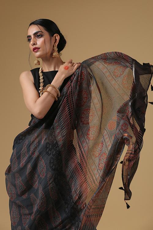 Handblock Printed Sangeneri Buta Border Kota-Cotton Saree- Col-Grey.