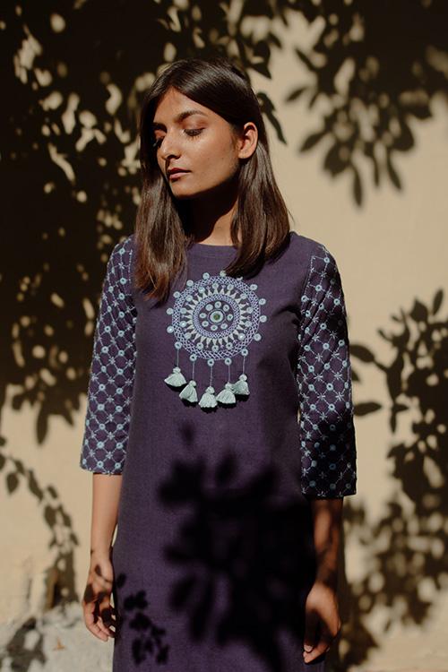 Dream Catcher' Embroidered Cotton Handloom Kurta