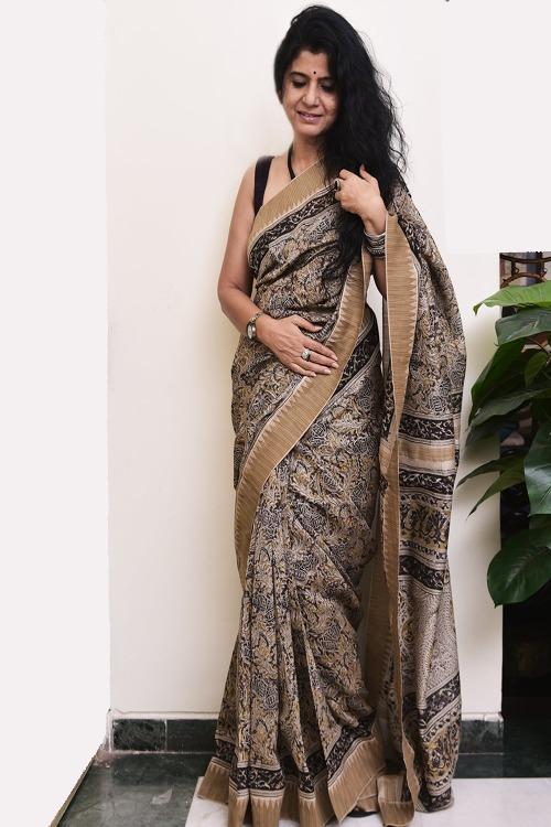 Elegant in Beige & Black. Fine, Soft Block Printed Chanderi Saree (With Blouse Piece)