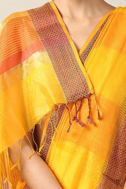 Handweave Maheshwari Handloom Organza, Silk- Cotton Saree Col -Yellow, Blouse Colour- Yellow.