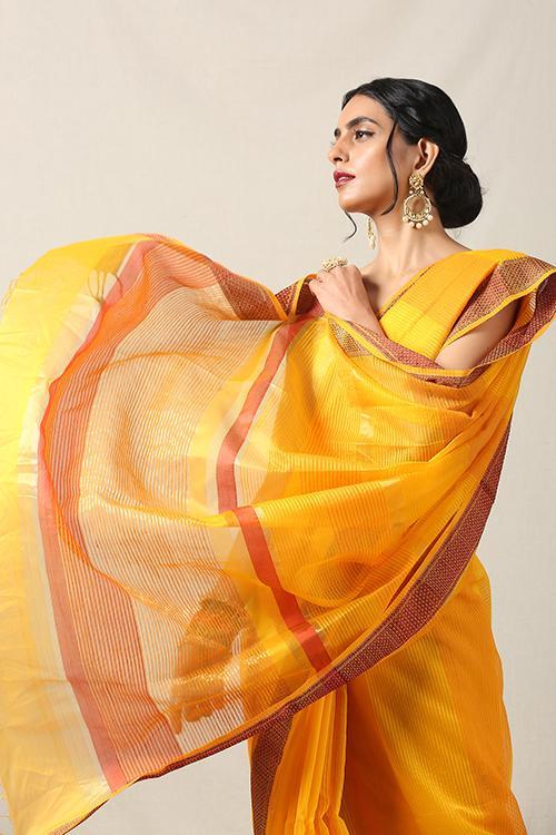 Handweave Maheshwari Handloom Organza, Silk- Cotton Saree Col -Yellow, Blouse Colour- Yellow.