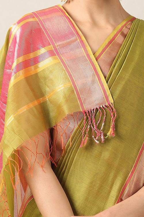 Handweave Maheshwari Handloom Silk Cotton Saree Col- Green with Pink Border , Blouse Colour Rani.
