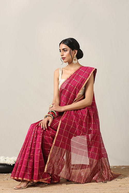 Handweave Maheshwari Handloom Silk Cotton Saree Col- Majenta with Gold Border, Blouse Colour Rani
