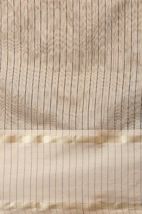 Handweave Maheshwari Handloom Silk Cotton Saree Col-Black & Beige , Blouse Colour- Beige.