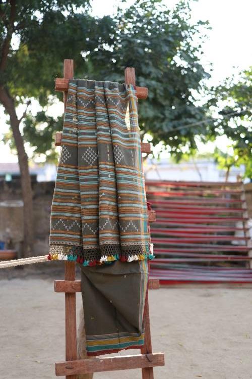 `The Kutchi Extra Weft Weaving Cotton Saree Colour - Capulate Olive-8