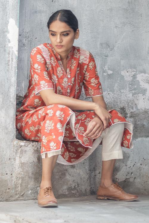phutri' Maroon high low kurta