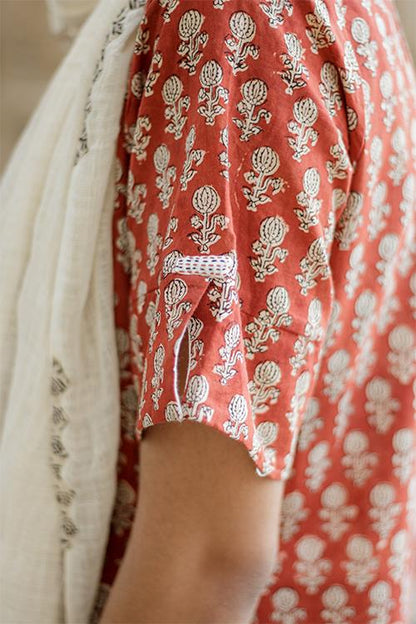Bindani' Maroon Dabu Print Cotton Long Kurta