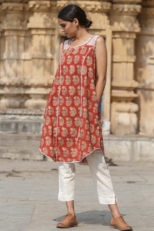 Biri' Maroon boat neck cut slv cotton kurta