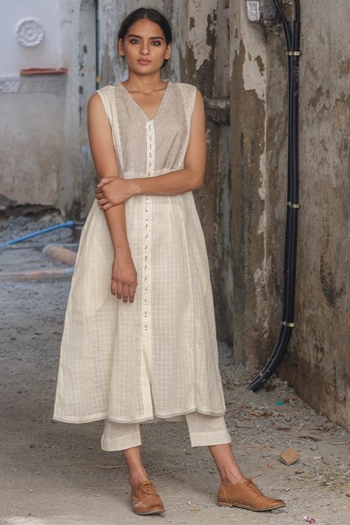 Nirali' White V neck long cotton kurta