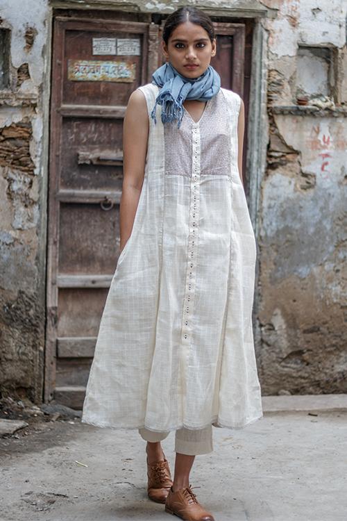 Nirali' White V neck long cotton kurta