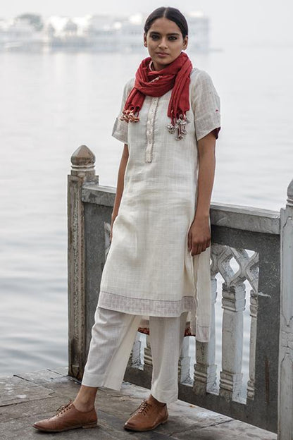 Bindani' White Dabu Print Cotton Long Kurta