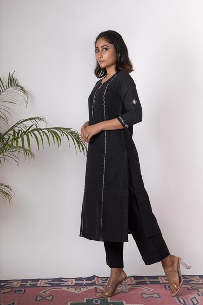 Banjara' Hand Embroidered Cotton Kurta Pant Set (2Piece Set) kurta and pant