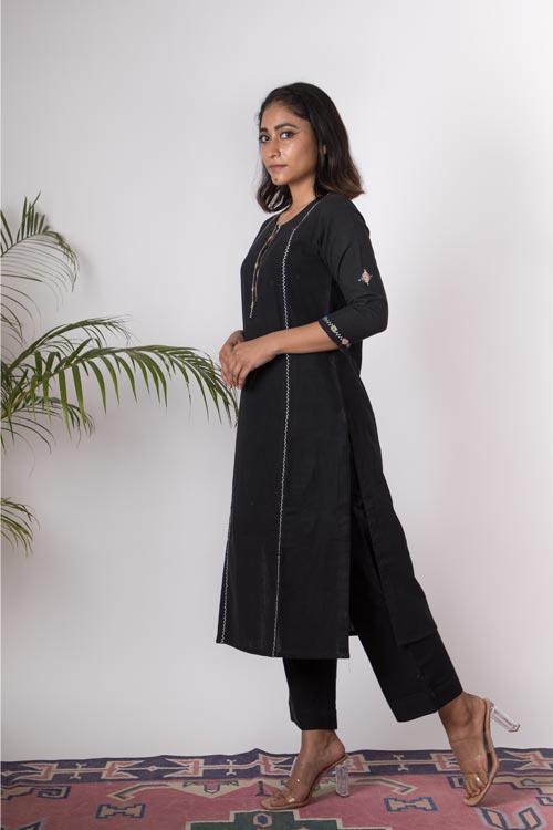 Banjara' Hand Embroidered Cotton Kurta Pant Set (2Piece Set) kurta and pant