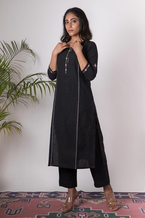 Banjara' Hand Embroidered Cotton Kurta Pant Set (2Piece Set) kurta and pant
