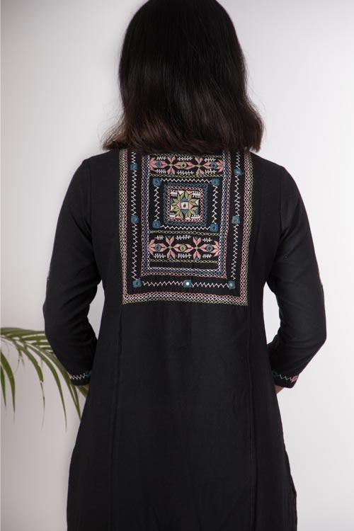 Banjara' Hand Embroidered Cotton Kurta Pant Set (2Piece Set) kurta and pant
