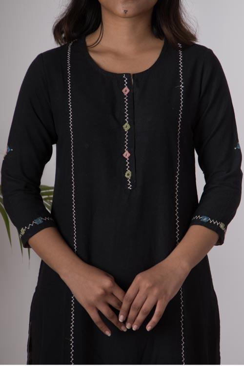 Banjara' Hand Embroidered Cotton Kurta Pant Set (2Piece Set) kurta and pant