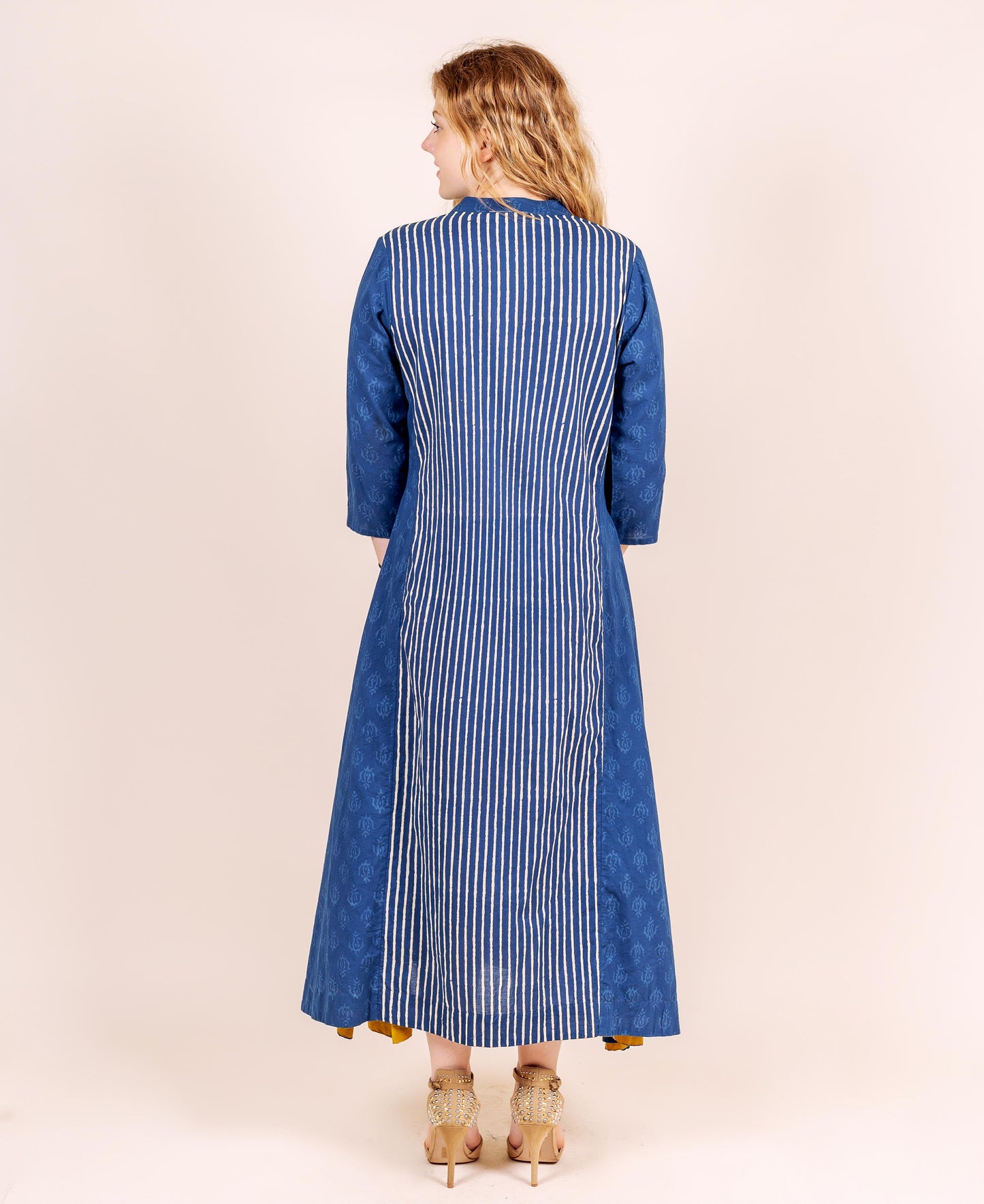 V Neck Trail Cut Front Tasselled Indo Western Dress