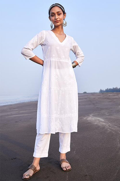 Gazal' Pure Cotton Chikankari Embroidered Kurta Pant Dupatta Set