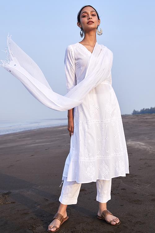 Gazal' Pure Cotton Chikankari Embroidered Kurta Pant Dupatta Set