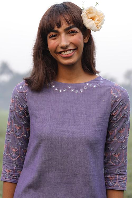 Lyana' Embroidered Cotton Handloom Kurta