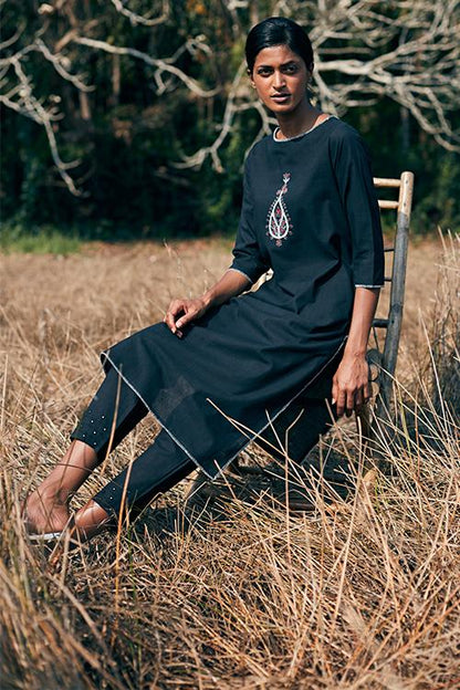 Aptitude' Hand Embroidered Mirror Work Pure Cotton Long Kurta