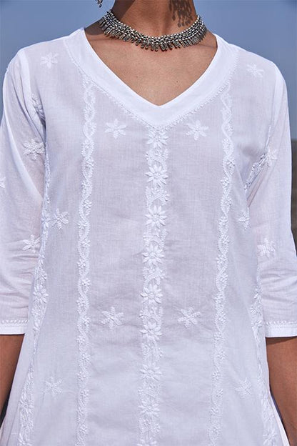 Aysa' Pure Cotton Chikankari Embroidered Long Kurta