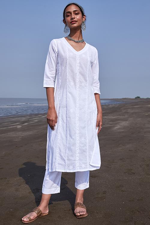 Aysa' Pure Cotton Chikankari Embroidered Long Kurta
