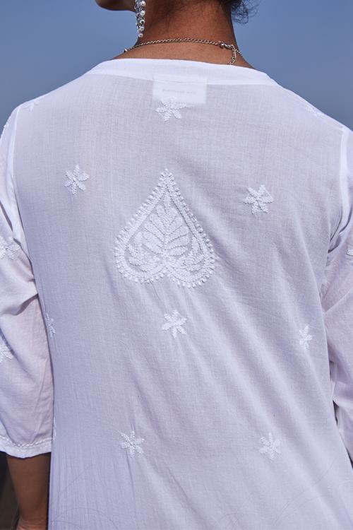 Aysa' Pure Cotton Chikankari Embroidered Long Kurta
