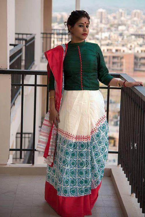 Studio Moya-LAALPAAD-JAALBUTA Saree