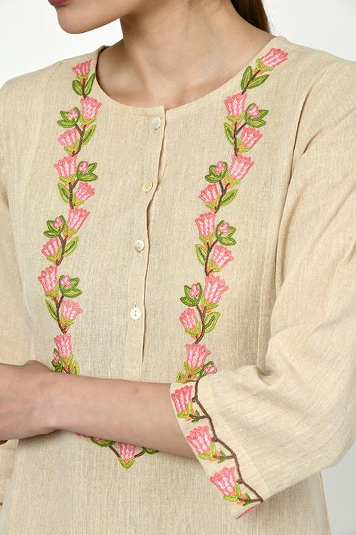 Noorbagh' beige kurta with placket detailing