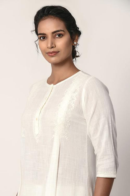 Ivory White  Kurta With Chikankari Embroidery
