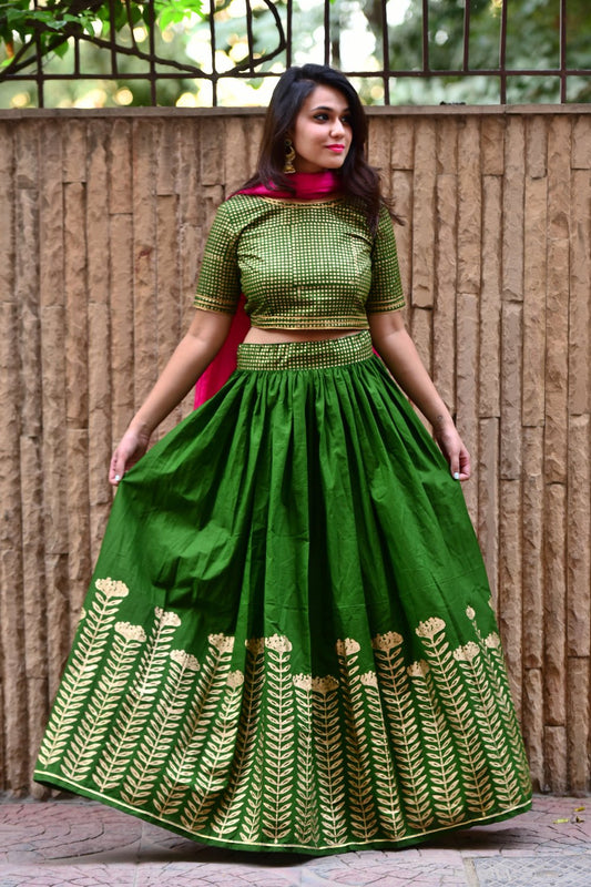 Green Lotus Lehenga Set With Dupatta (Set of 3)
