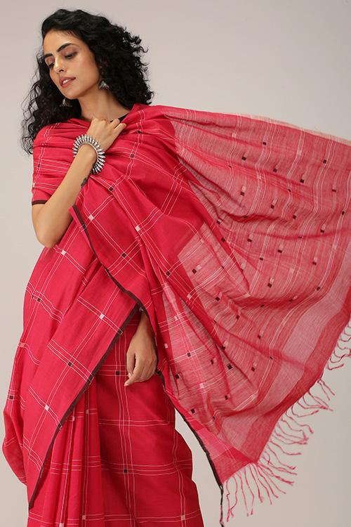 Hand-spun Pixel Flower Cotton Handloom Saree - Pink