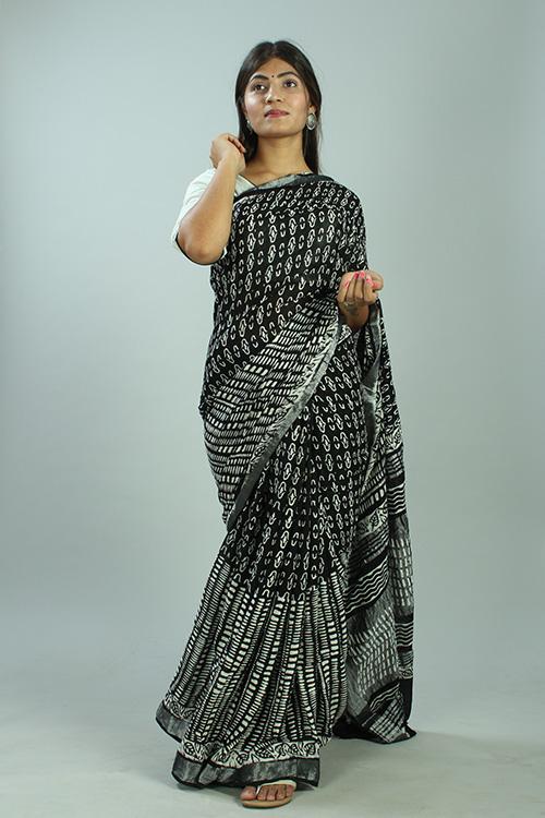 Chuna Patri Handblock Print Slub Cotton Saree in a contrast blend of Black & White-62