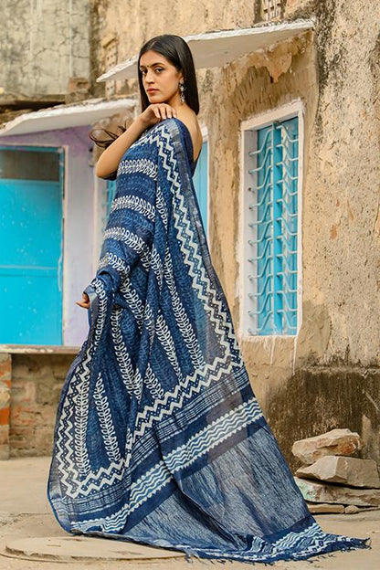 Ekparna: Life in a leaf : DABU INDIGO Handblock Printed Slub Cotton Saree