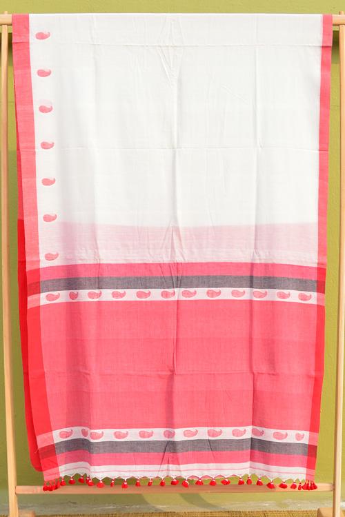 Traditional Handloom Jamdani Design Cotton Red-Black Saree.