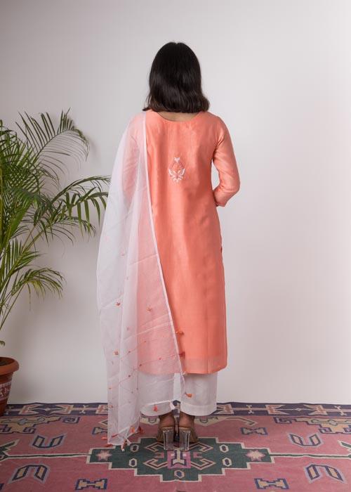 Tulip'Hand Embroidered Salmon chanderi kurta . 2pc set (kurta and dupatta)