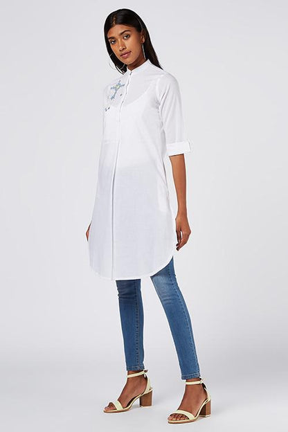 White Aster' Embroidered Cotton Cambric Kurta