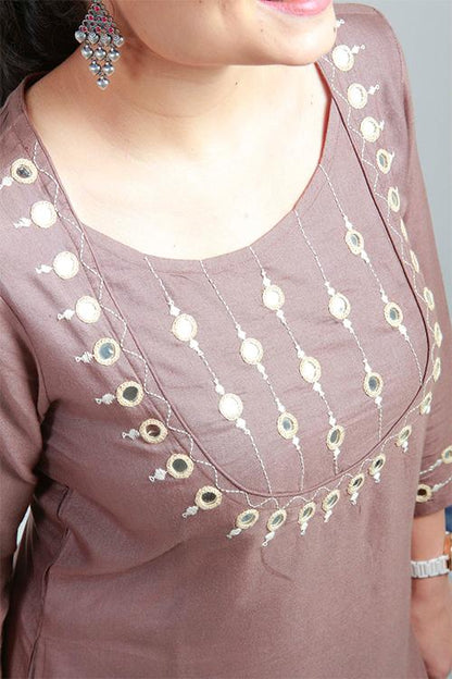 Naira' Hand Embroidered Grey cotton silk kurta