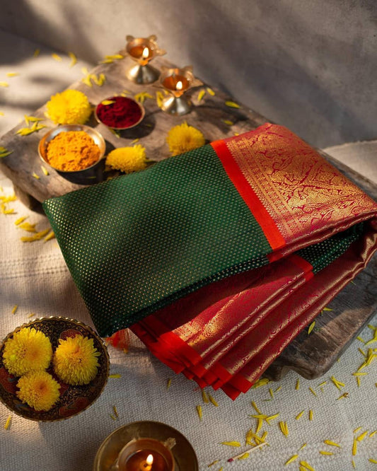 Valiba Kanchi Soft Silk Floral Brocade Green Saree With Red Blouse