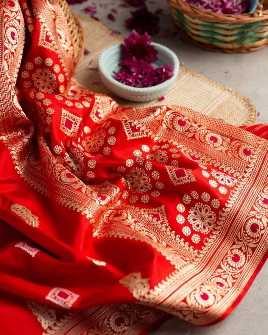 Valiba Archaic Traditional Kanchi Soft Silk Sari With Attached Blouse
