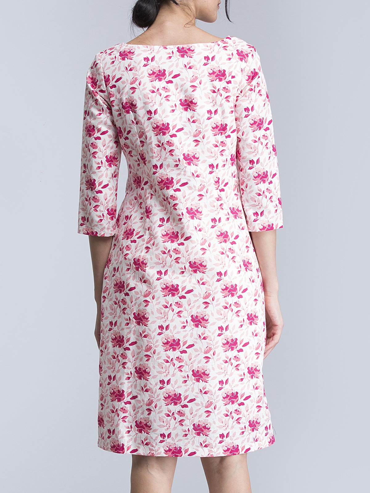 Boat Neck Floral Shift Dress - Pink