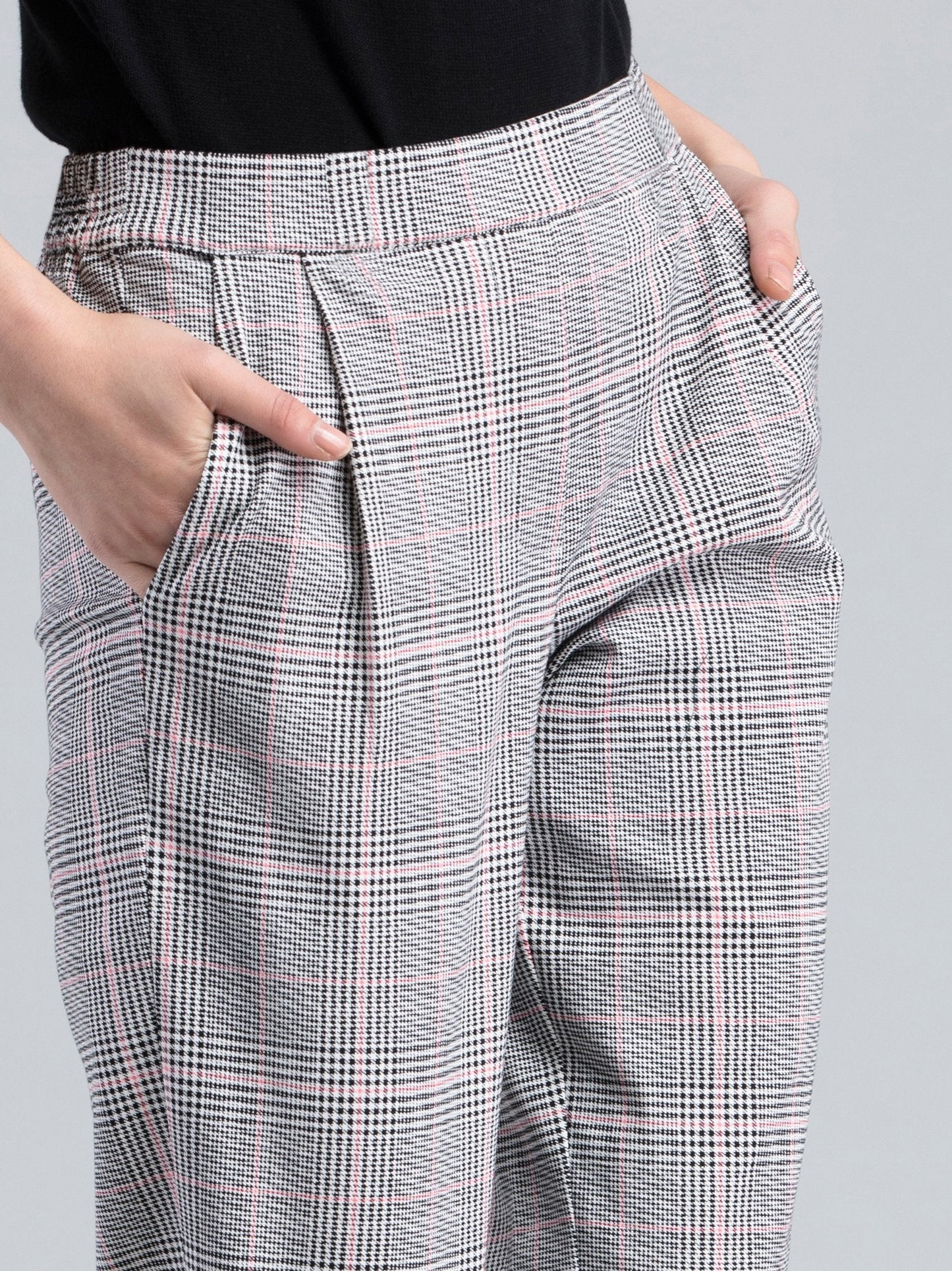 Cotton Lycra Plaid Pants - Black and White