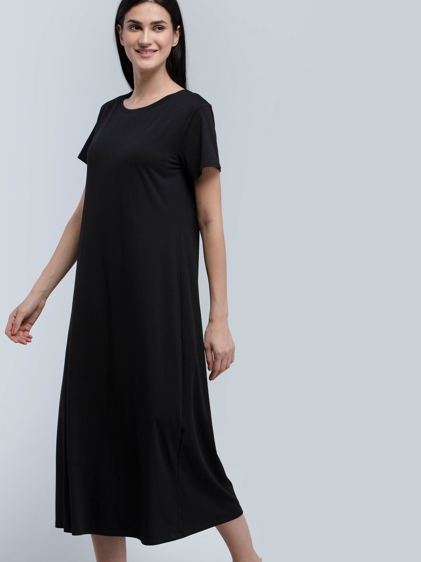Cotton Round Neck Knitted Midi Dress - Black