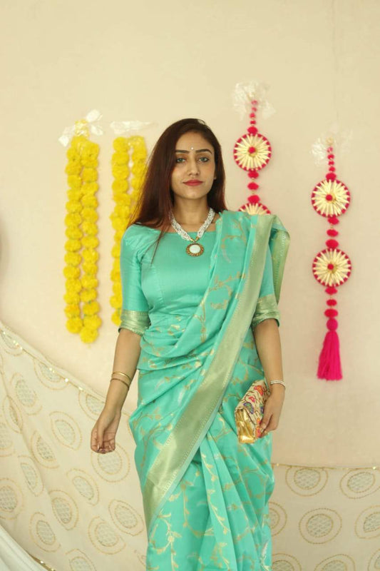 Exclusive Beautiful Rich Pallu & Jacquard Work On All Over Ruffle Saree