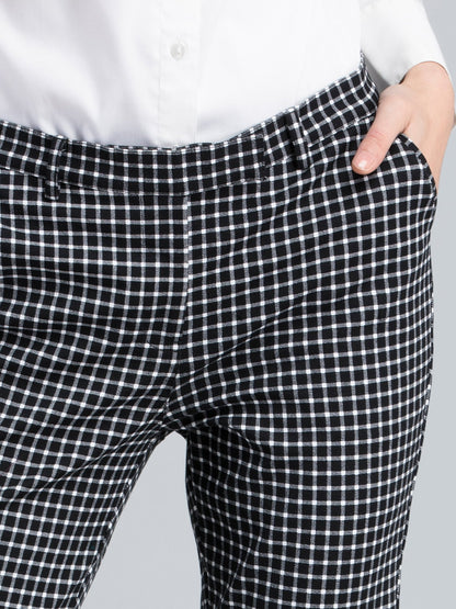 Essential Comfort Check Pants - Black and White